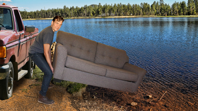 Illustration for article titled 5 Photos Of Patrick Swayze Littering That We Feel Like We’ve Respectfully Withheld For Long Enough